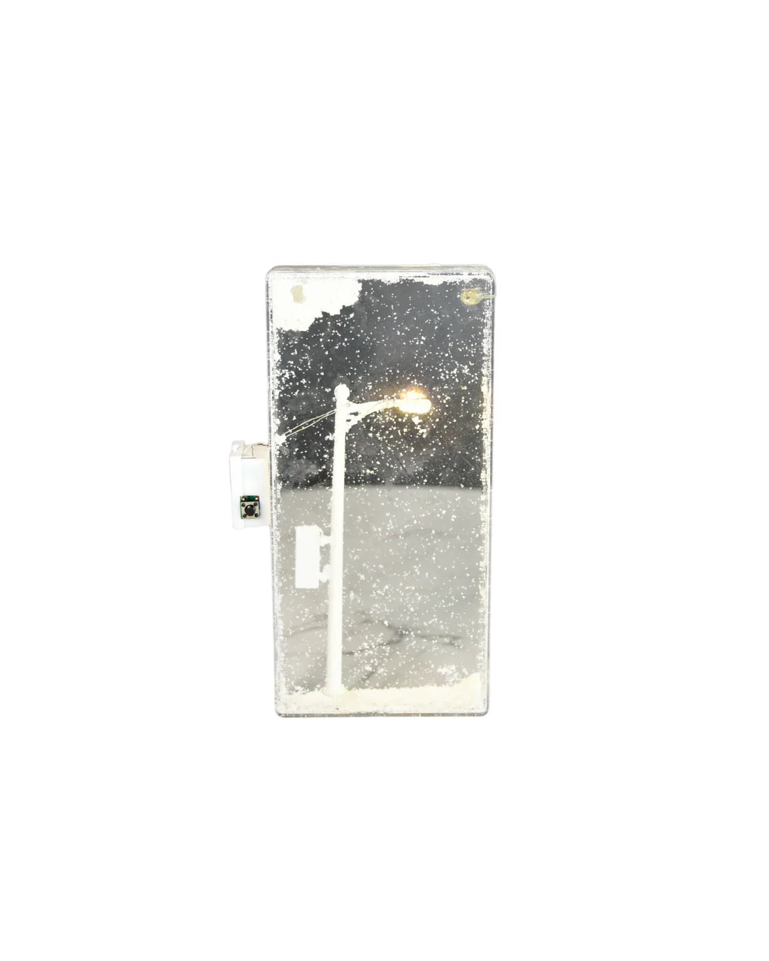 Sowpeace Street Lamp Showcase Snowy Glow