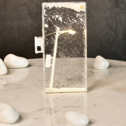 Sowpeace Street Lamp Showcase Snowy Glow